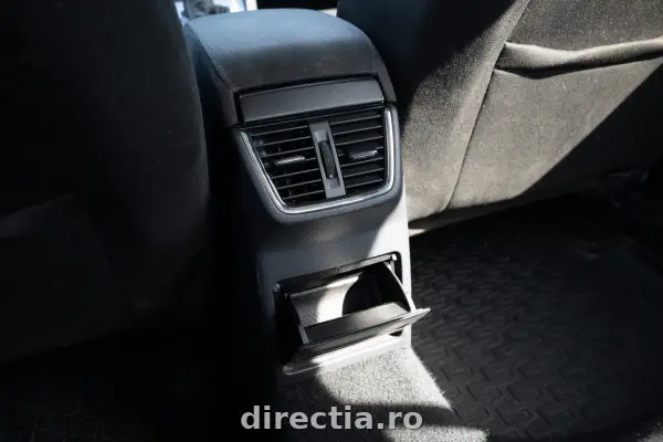 Poza anunț 26