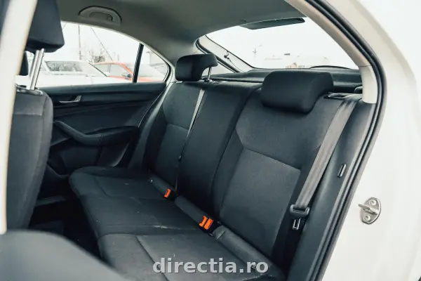 Poza anunț 15