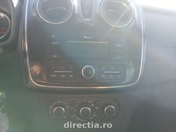 Poza anunț 12