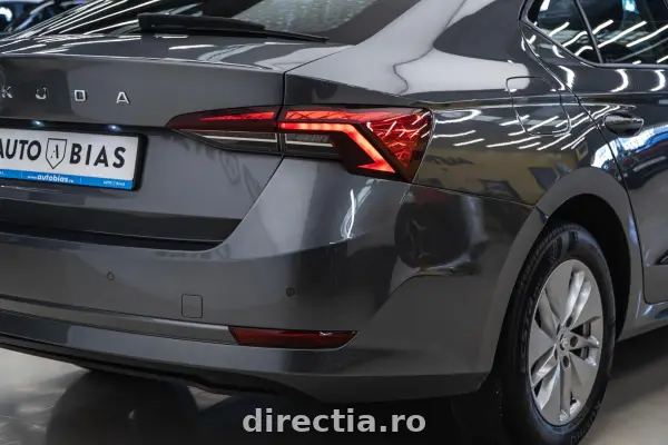 Poza anunț 37