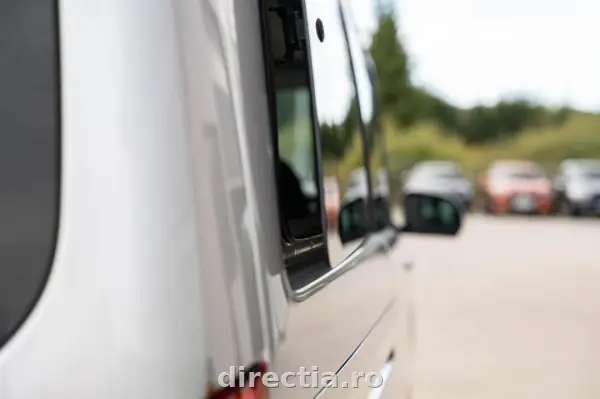 Poza anunț 31