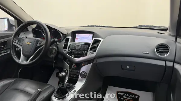 Poza anunț 12