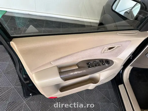 Poza anunț 14