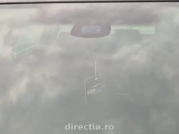 Poza anunț 32