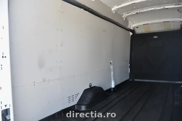 Poza anunț 9