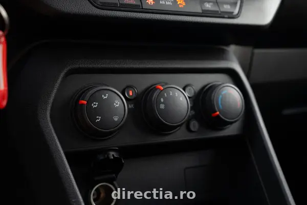 Poza anunț 11