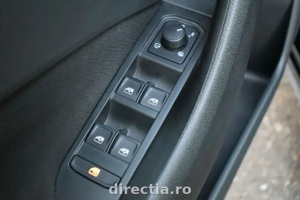 Poza anunț 12