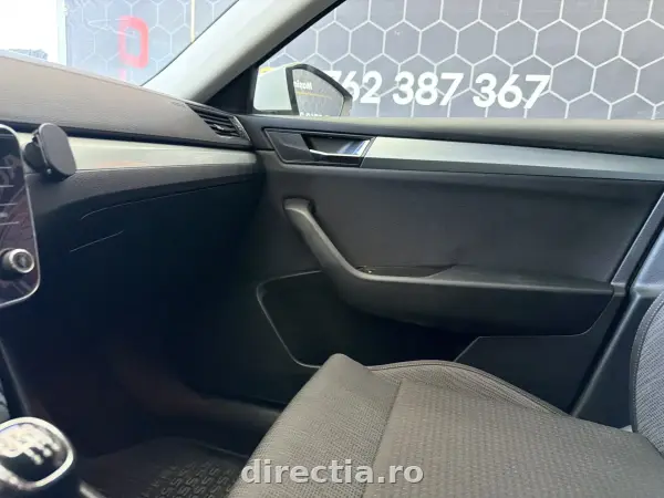 Poza anunț 18