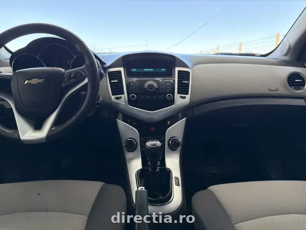 Poza anunț 11