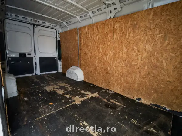 Poza anunț 15