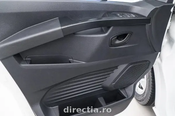 Poza anunț 32