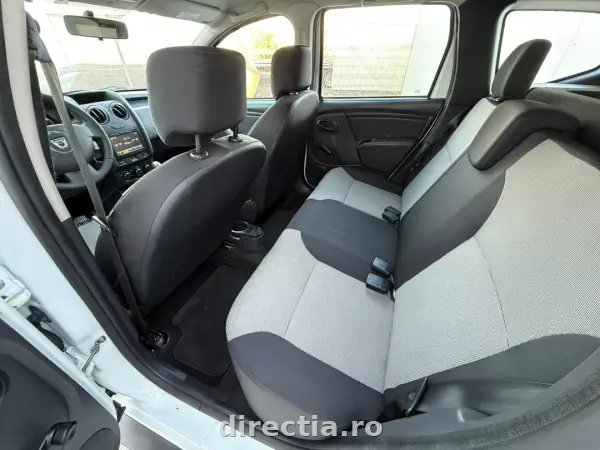 Poza anunț 12