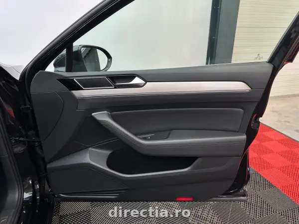 Poza anunț 32