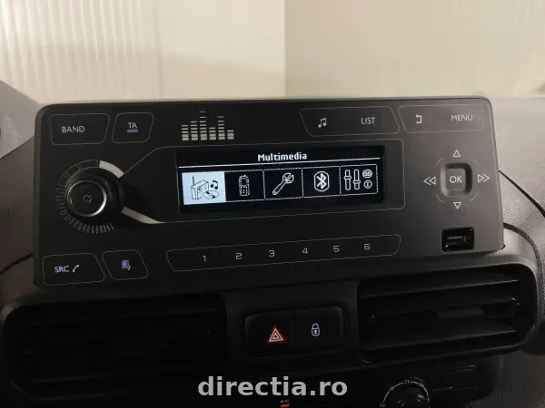 Poza anunț 12