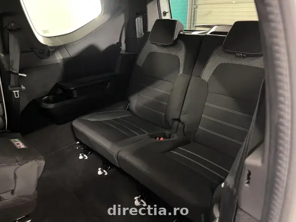 Poza anunț 12