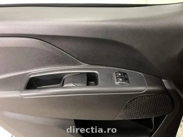 Poza anunț 18