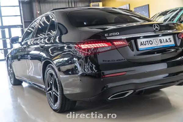 Poza anunț 32
