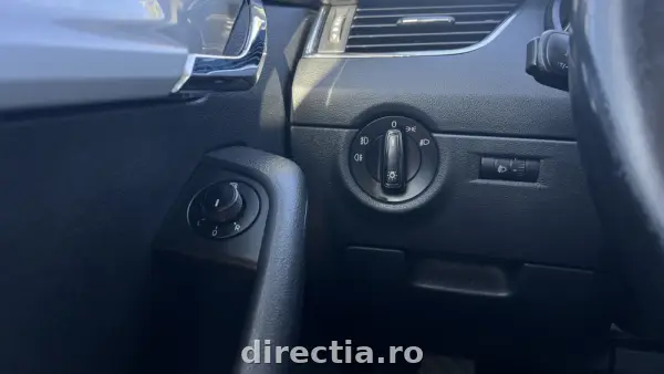 Poza anunț 18