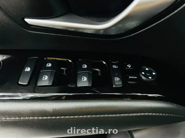 Poza anunț 12