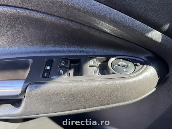 Poza anunț 12