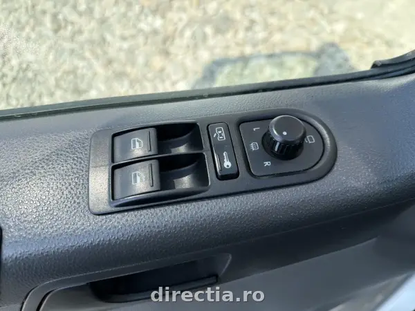Poza anunț 13