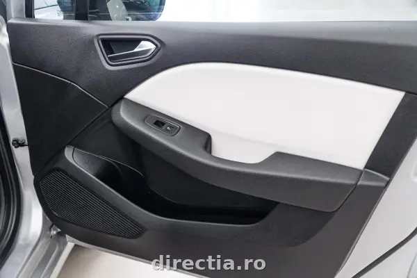 Poza anunț 32