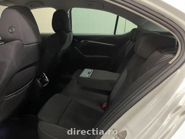 Poza anunț 12