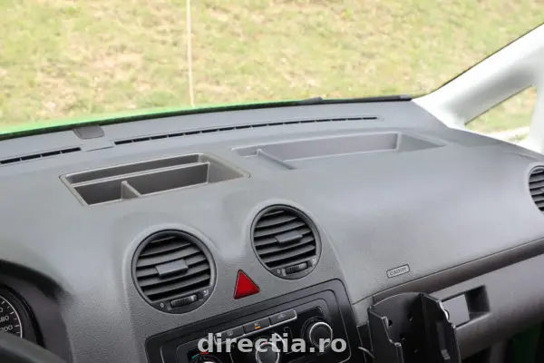 Poza anunț 12