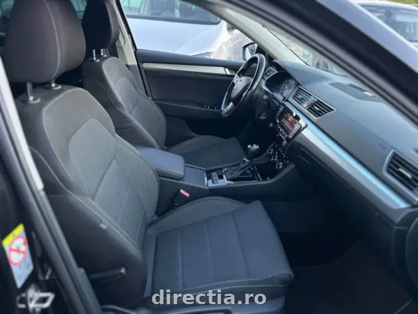 Poza anunț 12