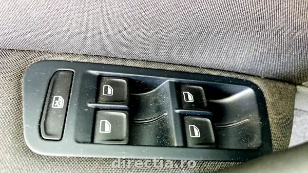 Poza anunț 18