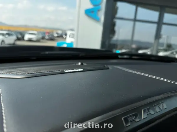 Poza anunț 33