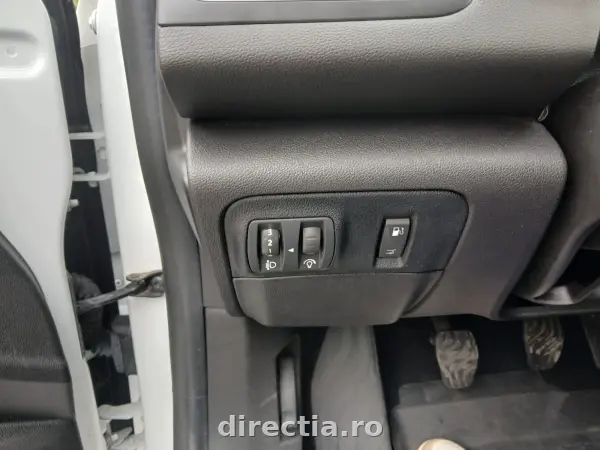 Poza anunț 12