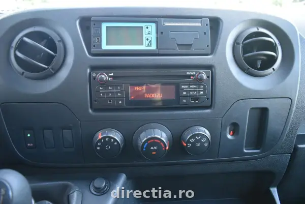 Poza anunț 12