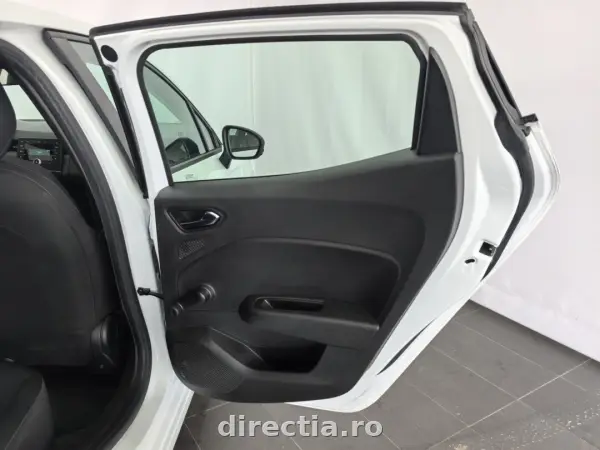 Poza anunț 28