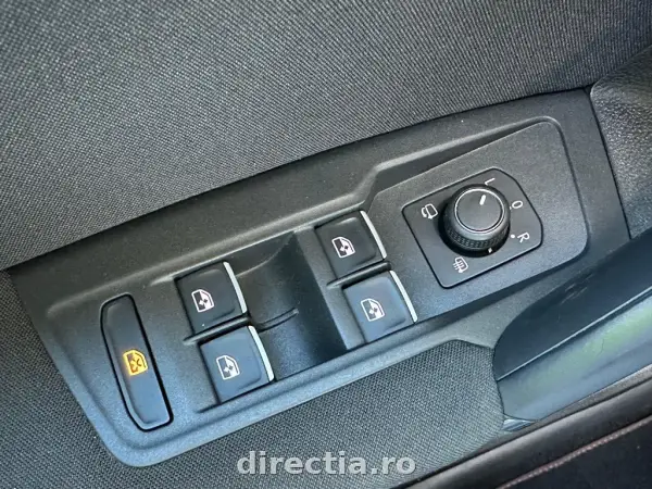 Poza anunț 25