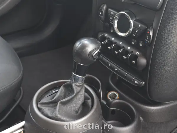 Poza anunț 25