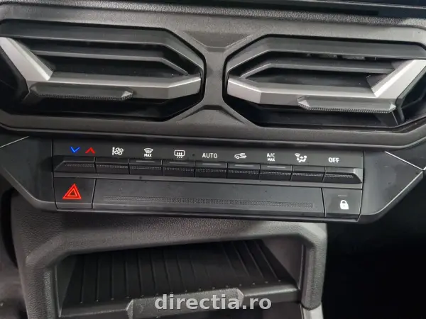 Poza anunț 12