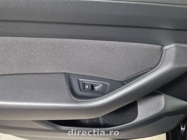Poza anunț 23