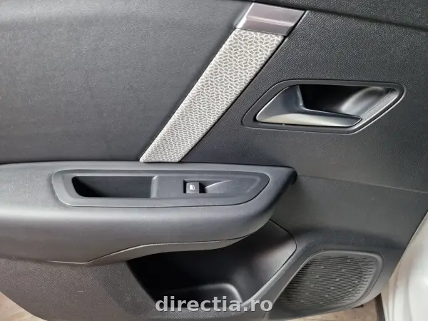 Poza anunț 27