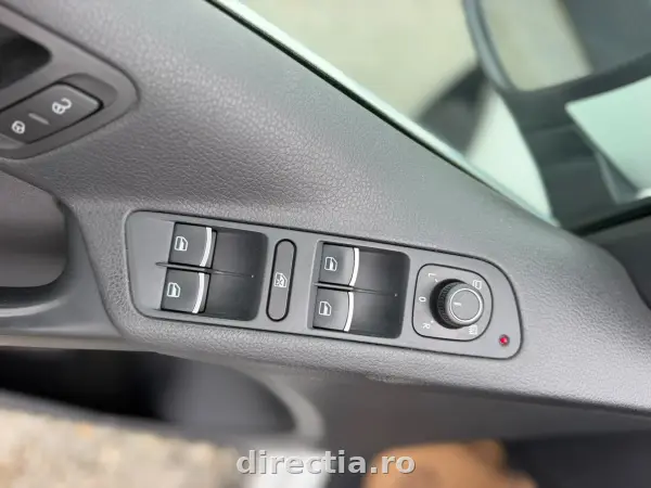 Poza anunț 18