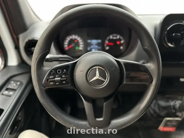Poza anunț 12