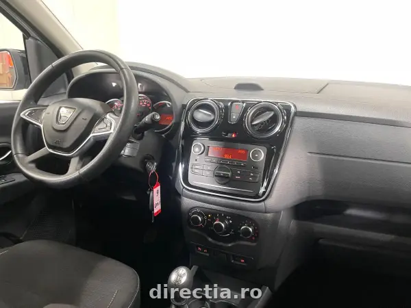 Poza anunț 8