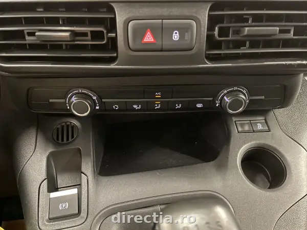 Poza anunț 12