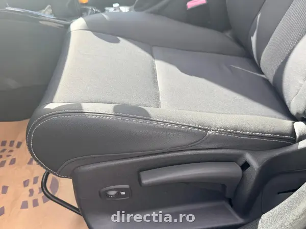 Poza anunț 12