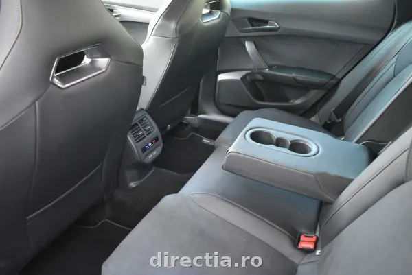 Poza anunț 27