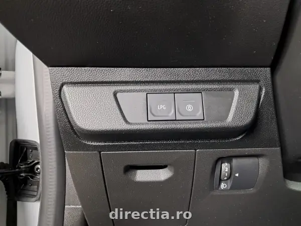 Poza anunț 16