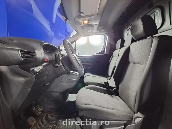 Poza anunț 12