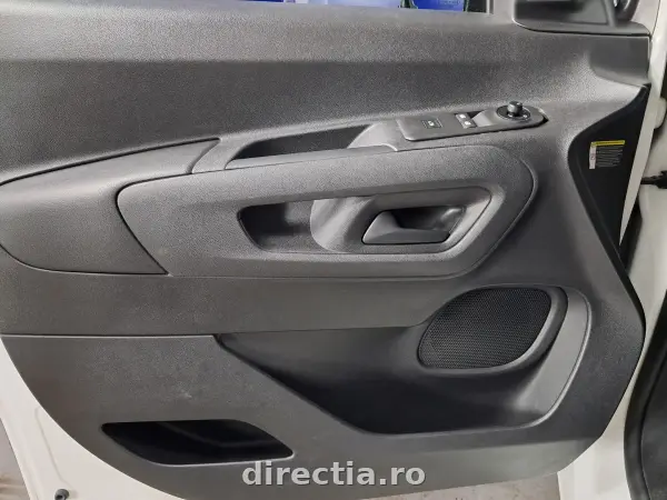 Poza anunț 11