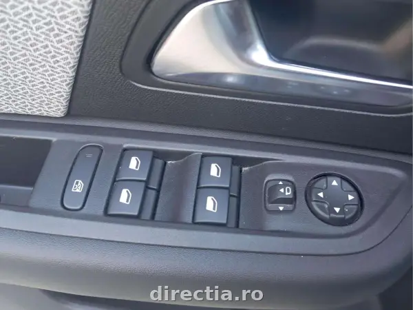 Poza anunț 12