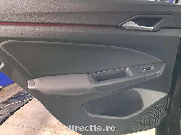 Poza anunț 26